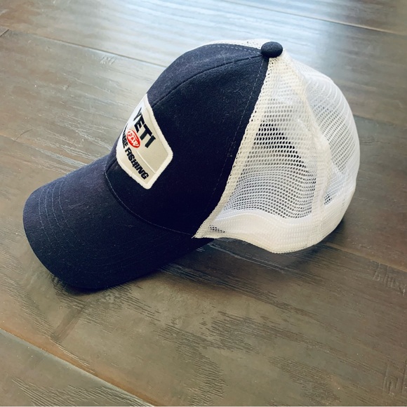 Men's YETI x FLW College Fishing Bass Fishing Tour Graphic Baseball Trucker Hat - Picture 3 of 7